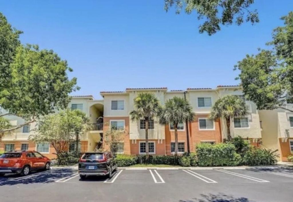 9857 Baywinds, Unit 9210, West Palm Beach, FL 33411 Photo