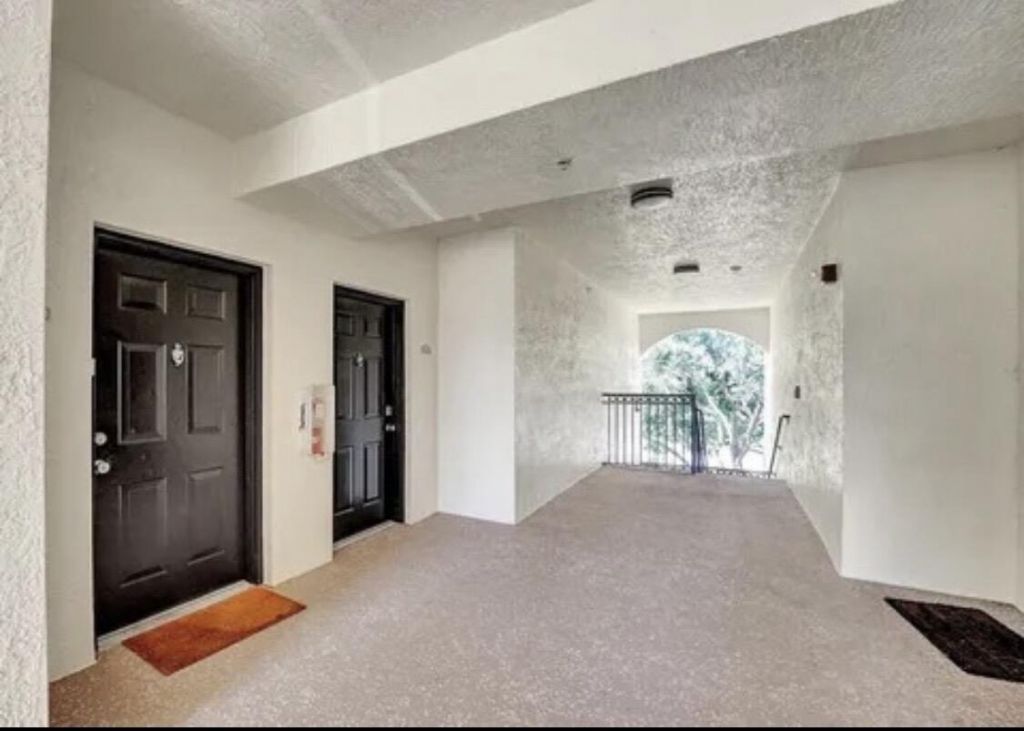 9857 Baywinds, Unit 9210, West Palm Beach, FL 33411 Photo