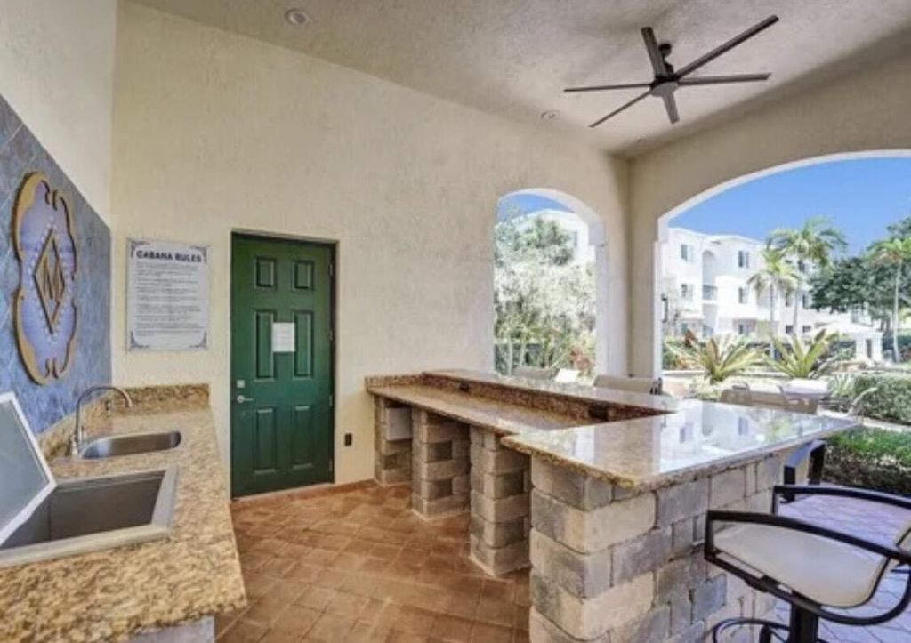 9857 Baywinds, Unit 9210, West Palm Beach, FL 33411 Photo