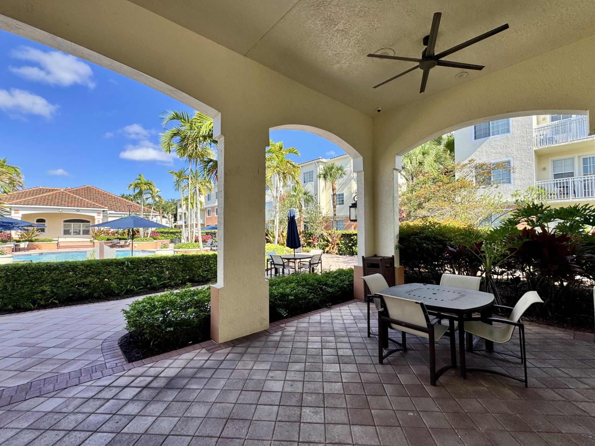 9857 Baywinds, Unit 9210, West Palm Beach, FL 33411 Photo