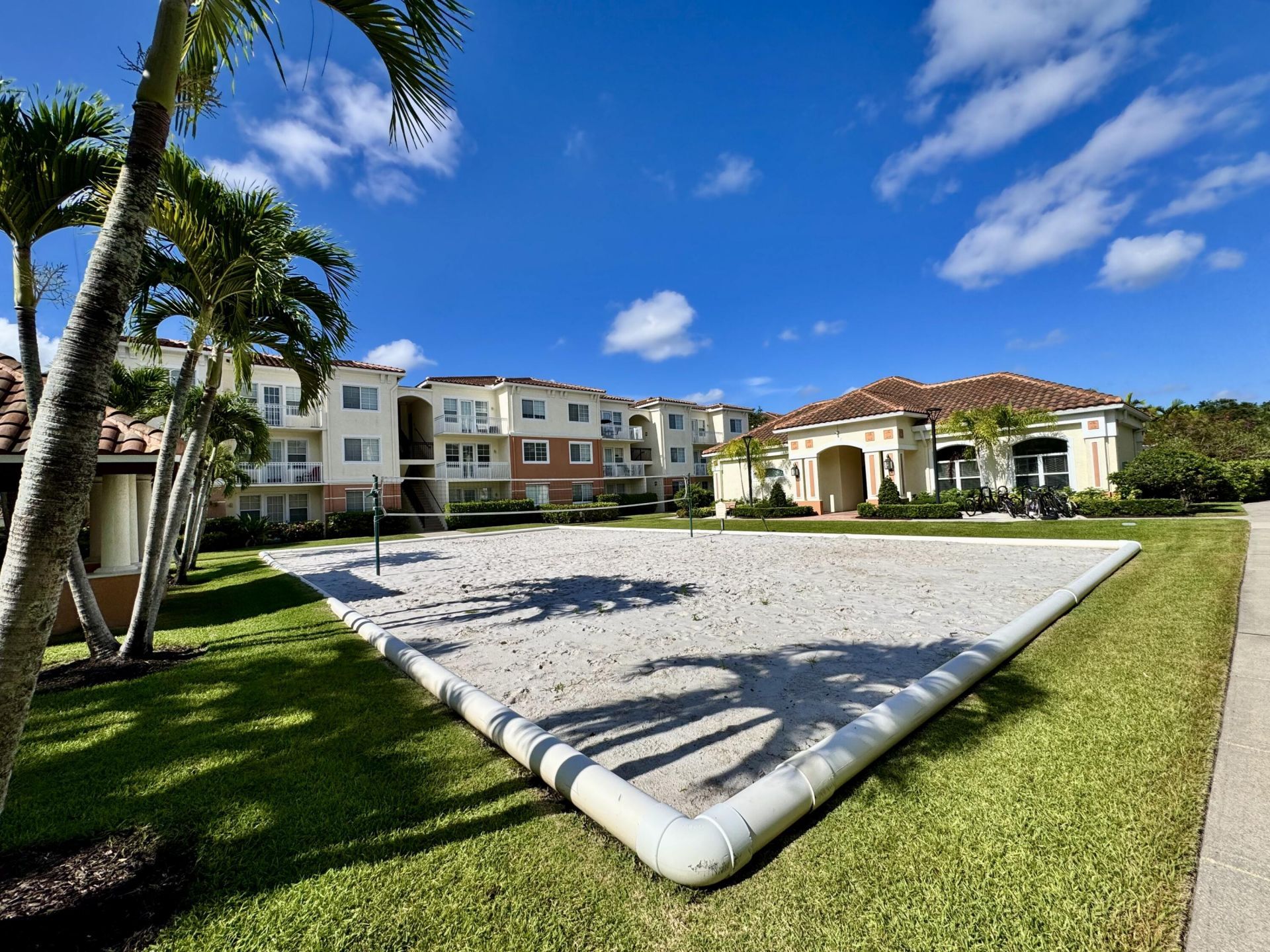 9857 Baywinds, Unit 9210, West Palm Beach, FL 33411 Photo