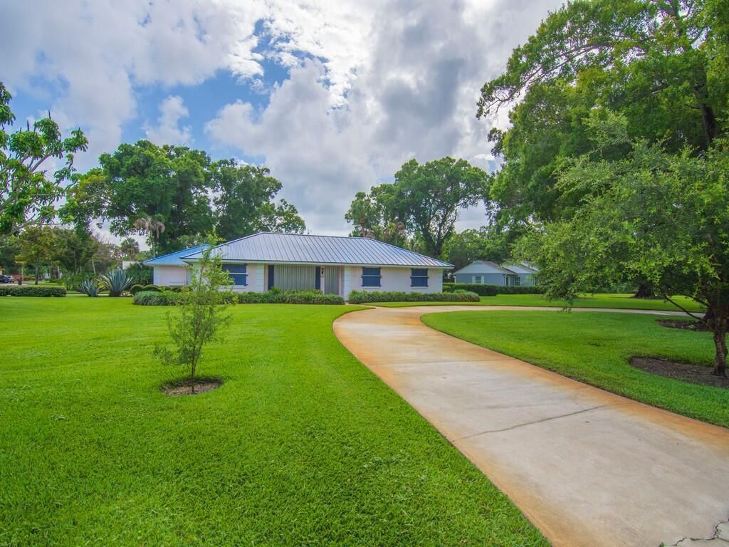 2301 Avalon Avenue, Vero Beach, FL 32960 Photo