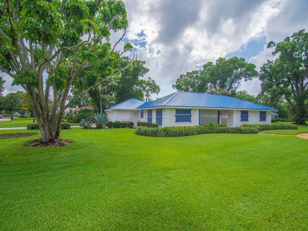 2301 Avalon Avenue, Vero Beach, FL 32960 Photo