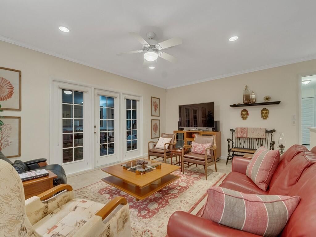 2301 Avalon Avenue, Vero Beach, FL 32960 Photo