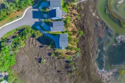 935 Governors Cay Circle photo 4