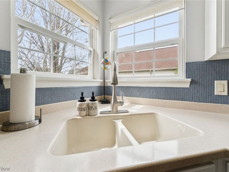1235 Cherokee Path , Vermilion, OH 44089 Photo 9