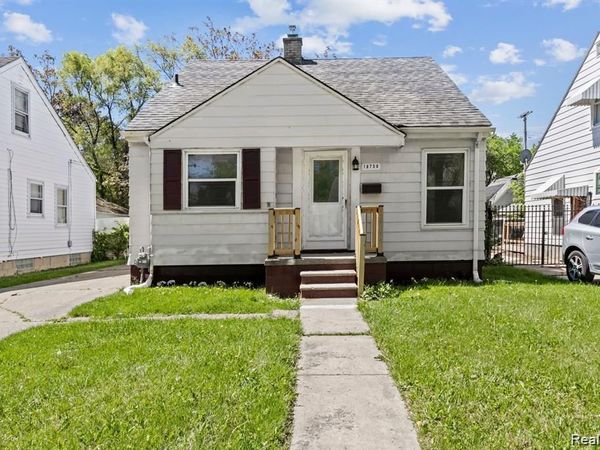 18750 Kingsville Street, Detroit, MI 48225