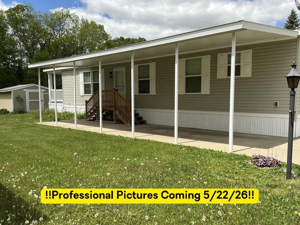 140 Tamarack Avenue NE, Cedar Springs, MI 49319