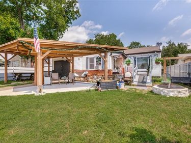 4015 Poinsettia Drive, Dallas, TX 75211