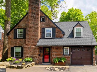 1547 EDGE HILL ROAD, ABINGTON, PA 19001