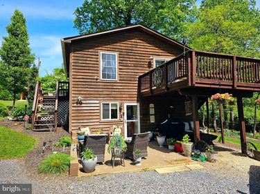32 PARNASSUS ROAD, LINDEN, VA 22642