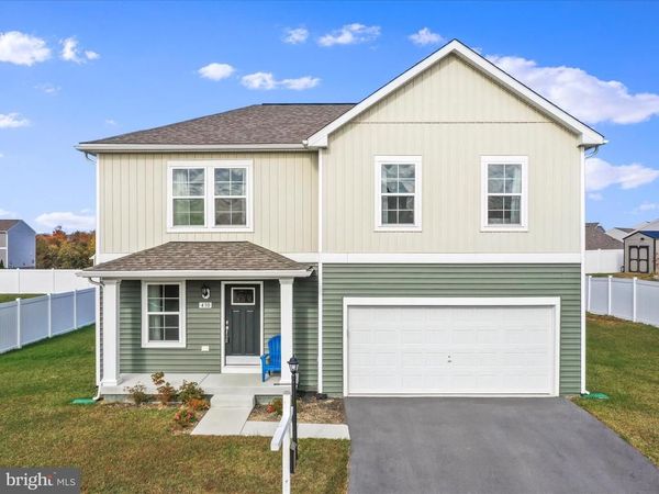 430 EURASIAN DRIVE, BUNKER HILL, WV 25413