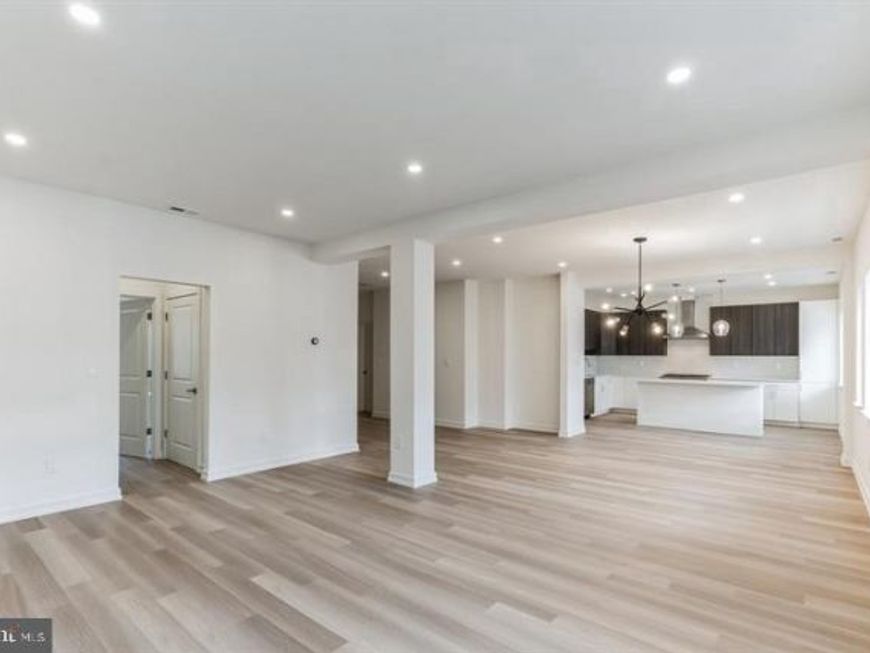 2130 Locust Street, Unit D1, Philadelphia, PA 19103 Main Photo