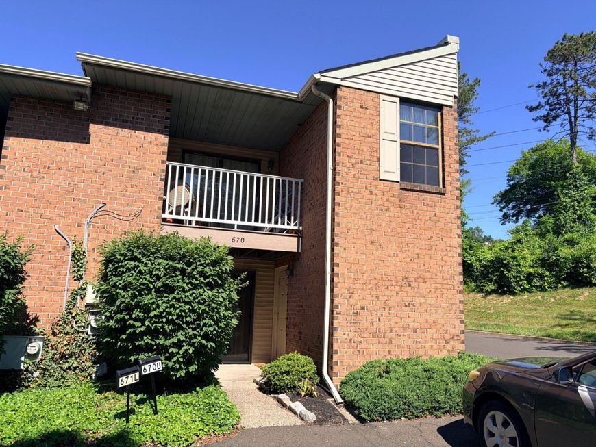 671 Sparrow Lane, Unit I1, Langhorne, PA 19047 Main Photo