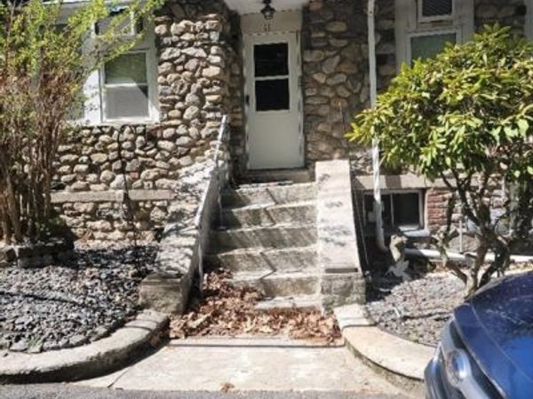 11 Olympia Ave, Shrewsbury, MA 01545
