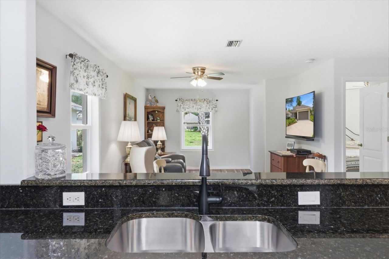 1912 N Havershall Point , Crystal River, FL 34429 Photo