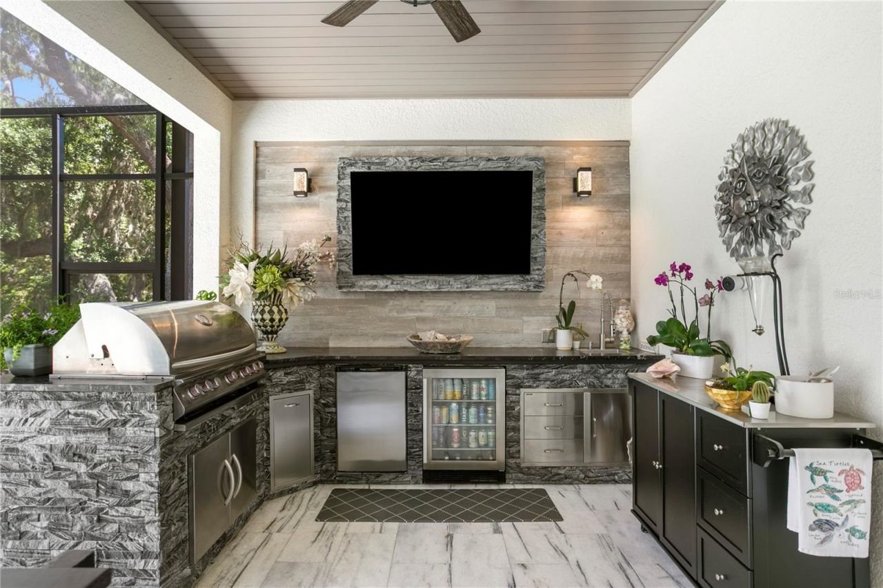 7865 Marsh Pointe Drive, Tampa, FL 33635 Photo