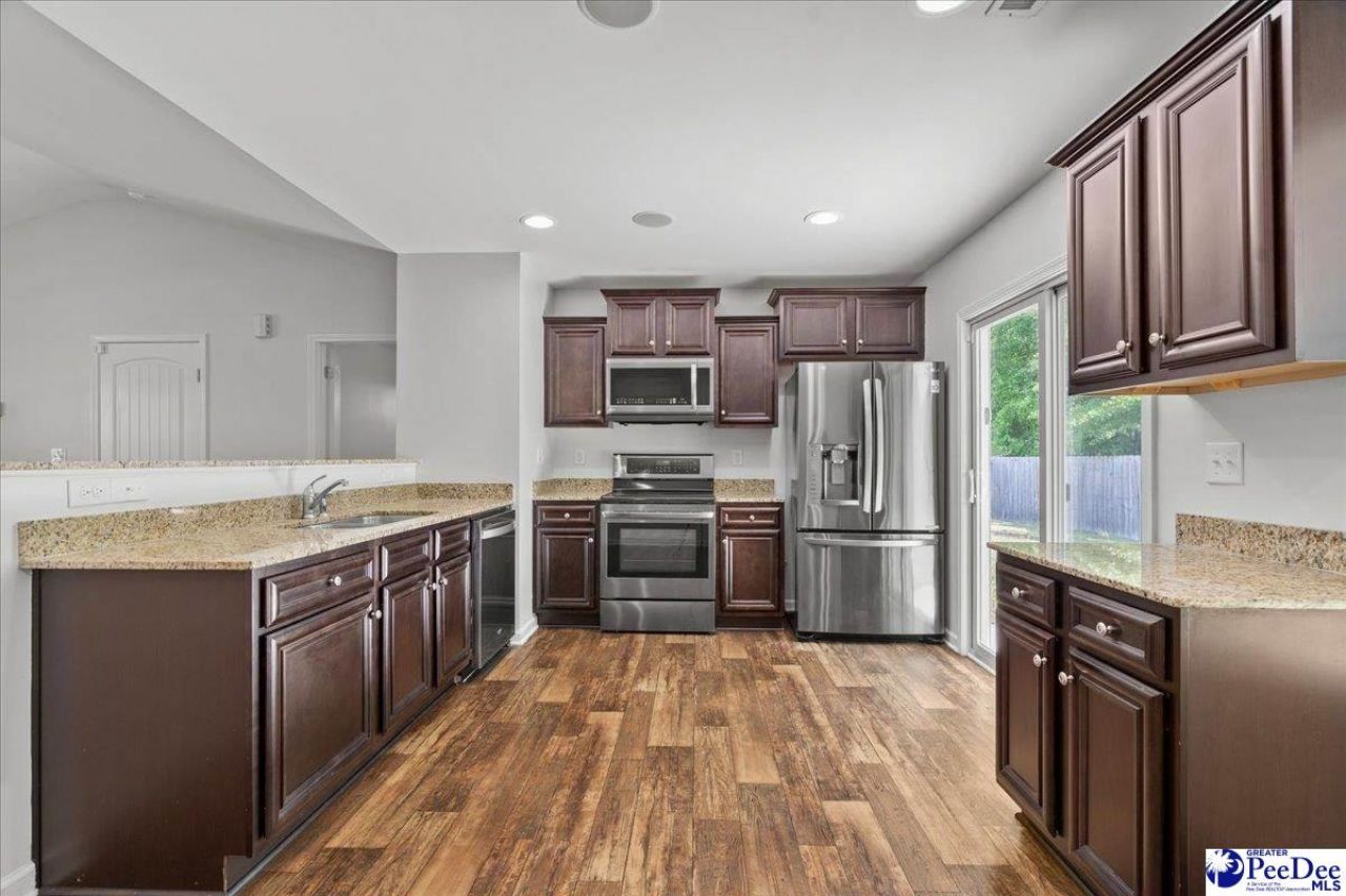 2102 Chatfield Drive Photo 9