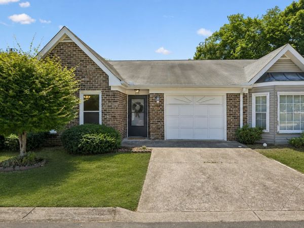 410 Bradford Grn, Nashville, TN 37221