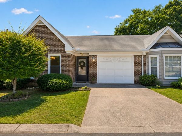 410 Bradford Grn, Nashville, TN 37221