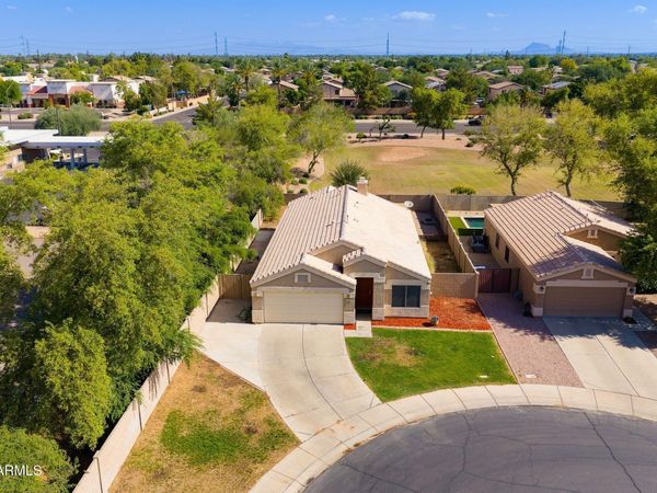 1694 E SIERRA MADRE Avenue, Gilbert, AZ 85296