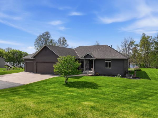 2799 319th Lane NE, Cambridge, MN 55008