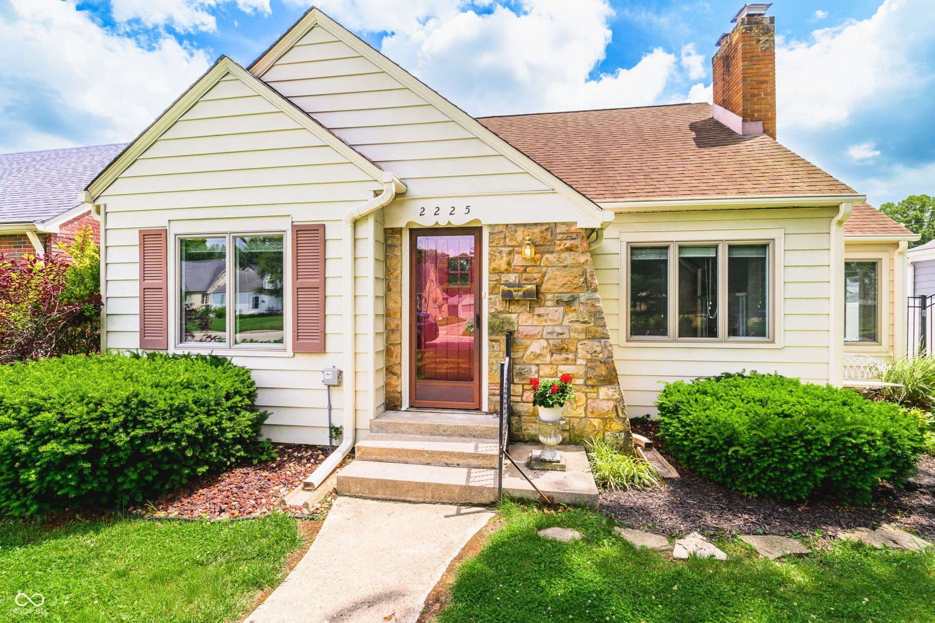 2225 Franklin Street, Columbus, IN 47201 Main Photo