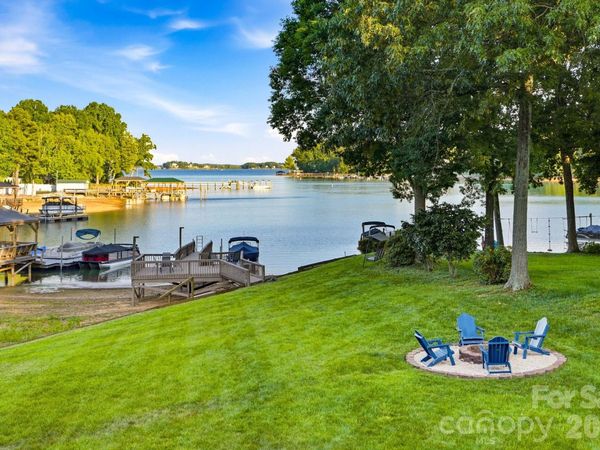 8188 Normandy Road , Denver, NC 28037