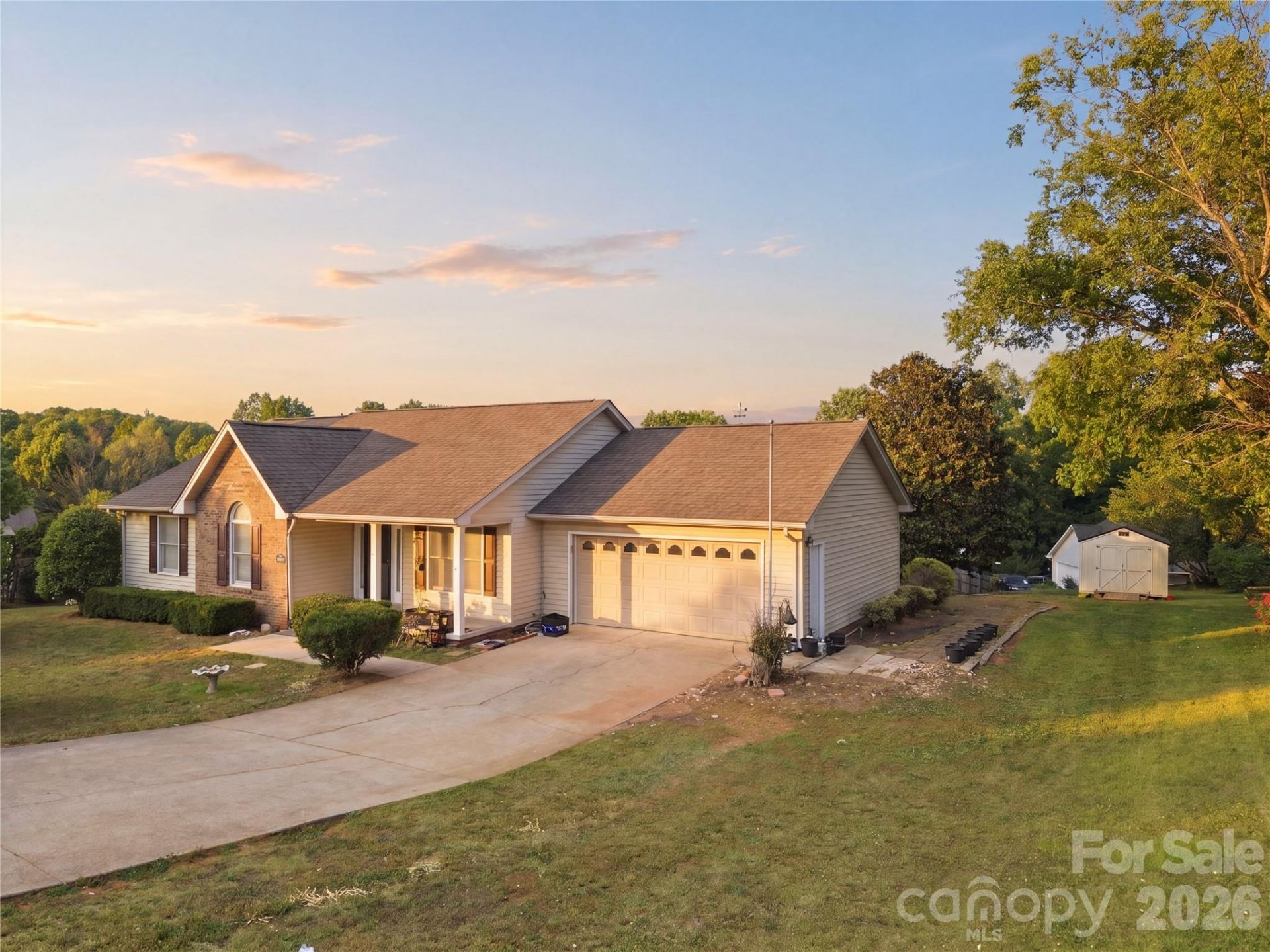 3842 Serenity Drive , Unit 41, Hickory, NC 28602 Main Photo
