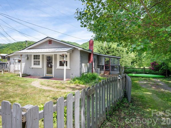 2802 Beaverdam Road, Canton, NC 28716