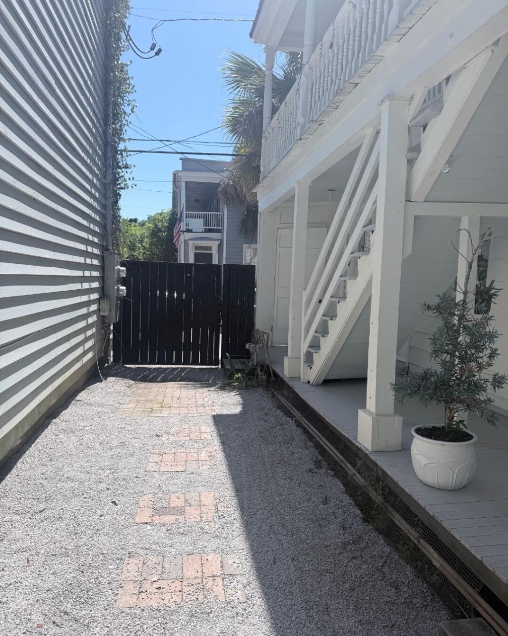 46 Ashe Street Photo 24