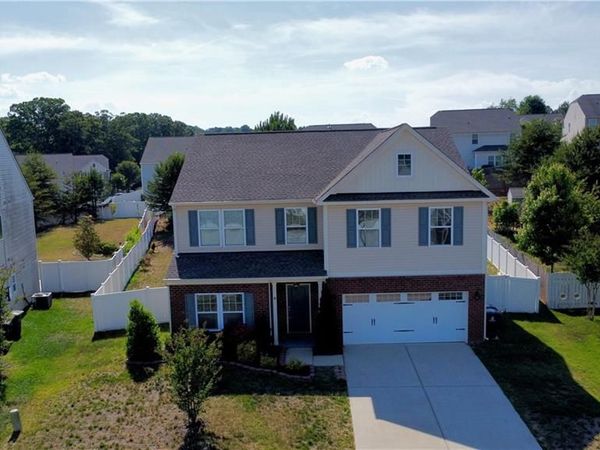 4120 Medina Court, Pfafftown, NC 27040