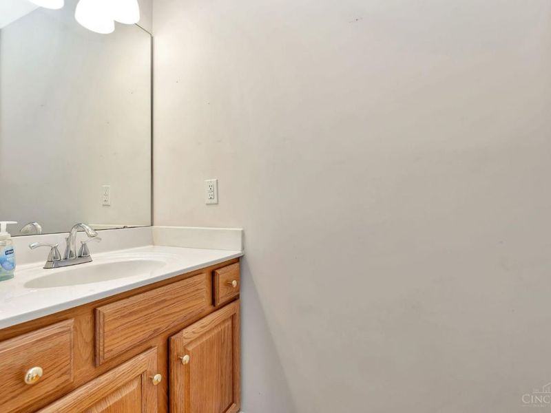 7757 Austin Ridge Drive, Cincinnati, OH 45247 Photo 18