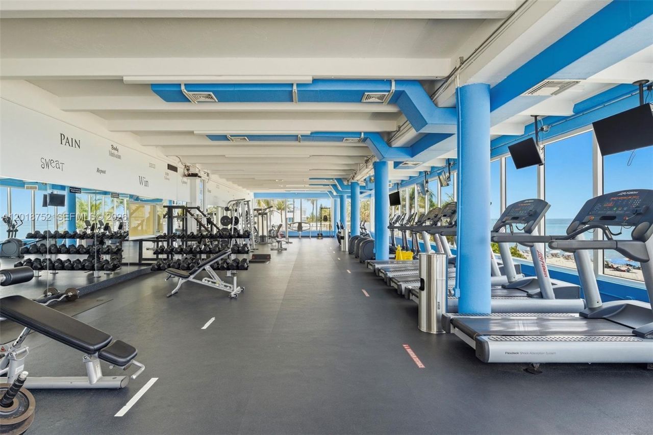 5401 Collins Ave, Unit 102, Miami Beach, FL 33140 Photo