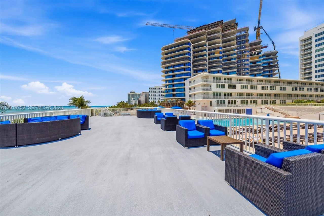 5401 Collins Ave, Unit 102, Miami Beach, FL 33140 Photo