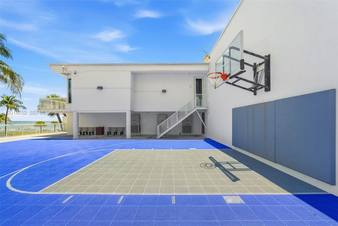 5401 Collins Ave, Unit 102, Miami Beach, FL 33140 Photo