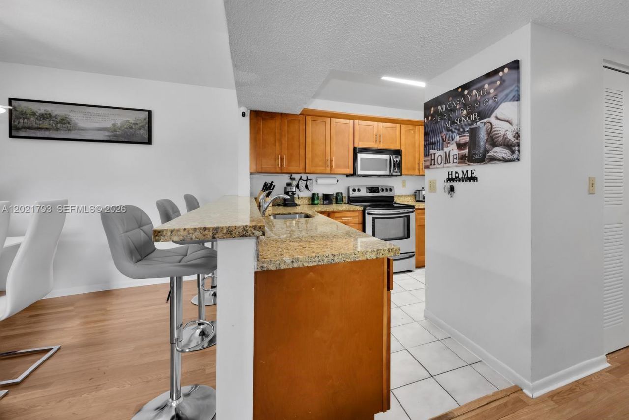 8670 SW 212th St , Unit 307, Cutler Bay, FL 33189 Photo