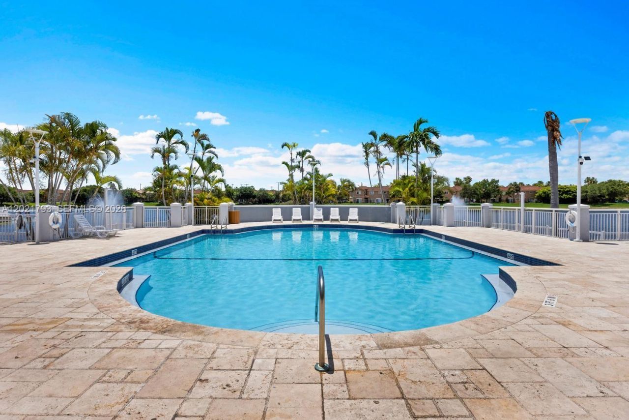 8670 SW 212th St , Unit 307, Cutler Bay, FL 33189 Photo