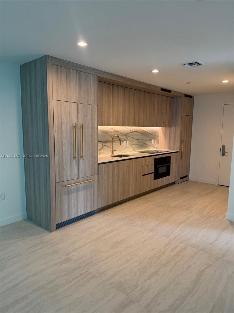77 SE 5st, Unit 2306, Miami, FL 33131 Photo
