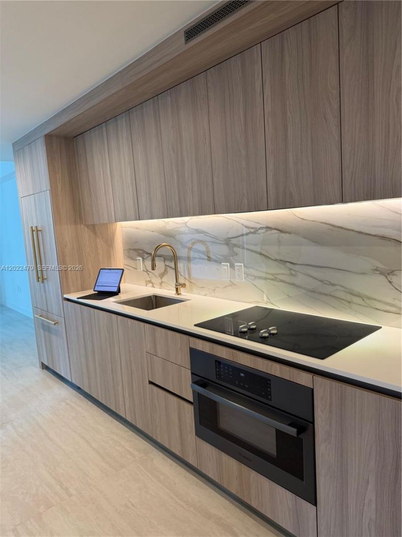 77 SE 5st, Unit 2306, Miami, FL 33131 Photo