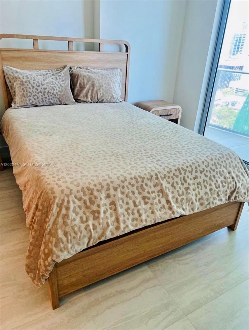 77 SE 5st, Unit 2306, Miami, FL 33131 Photo