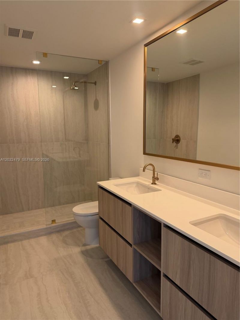 77 SE 5st, Unit 2306, Miami, FL 33131 Photo
