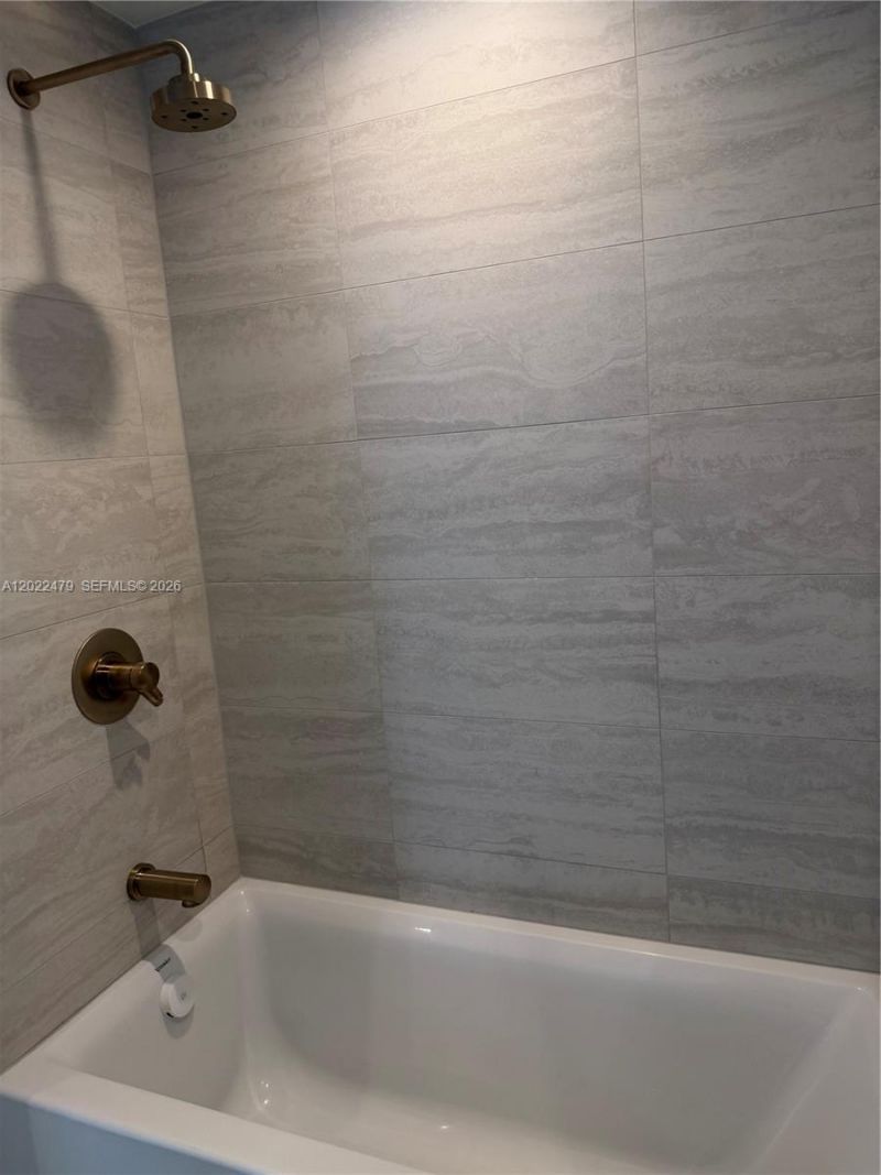 77 SE 5st, Unit 2306, Miami, FL 33131 Photo