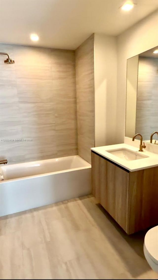 77 SE 5st, Unit 2306, Miami, FL 33131 Photo