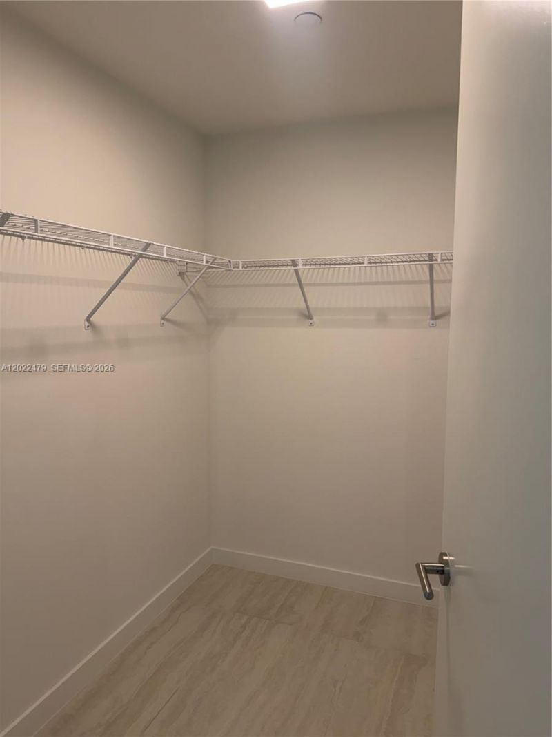 77 SE 5st, Unit 2306, Miami, FL 33131 Photo