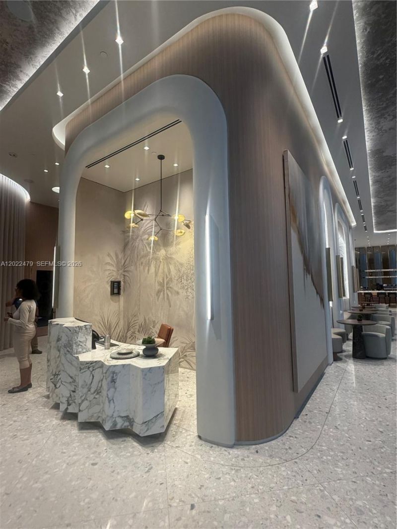 77 SE 5st, Unit 2306, Miami, FL 33131 Photo