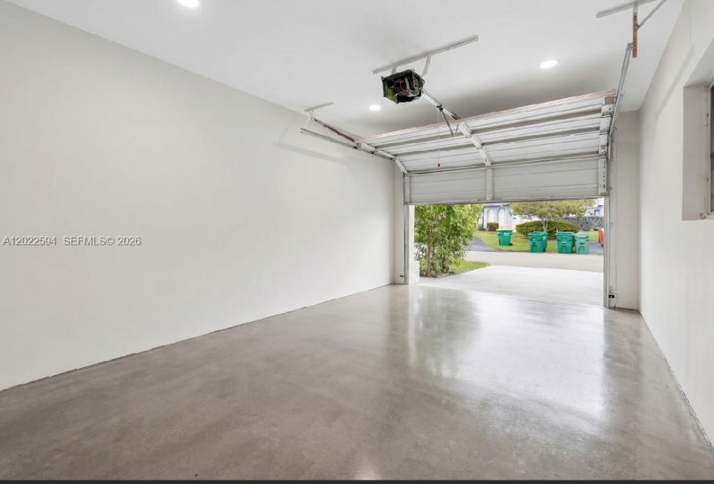 6013 NW 68th, Tamarac, FL 33321 Photo