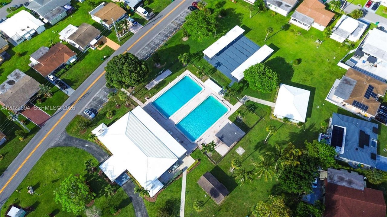 6013 NW 68th, Tamarac, FL 33321 Photo