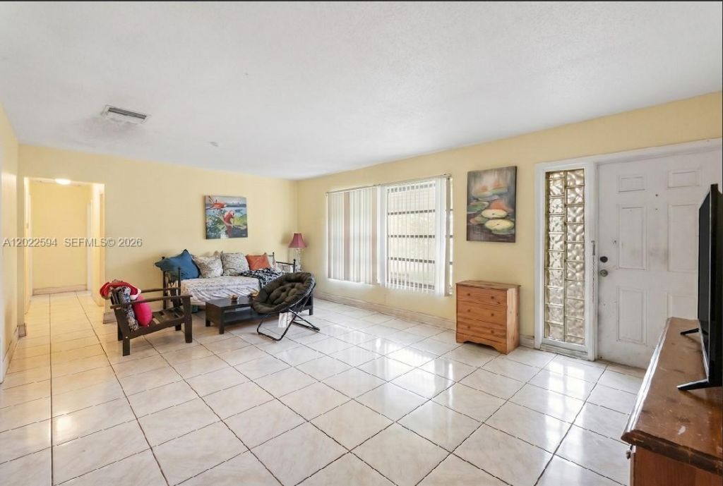 6013 NW 68th, Tamarac, FL 33321 Photo