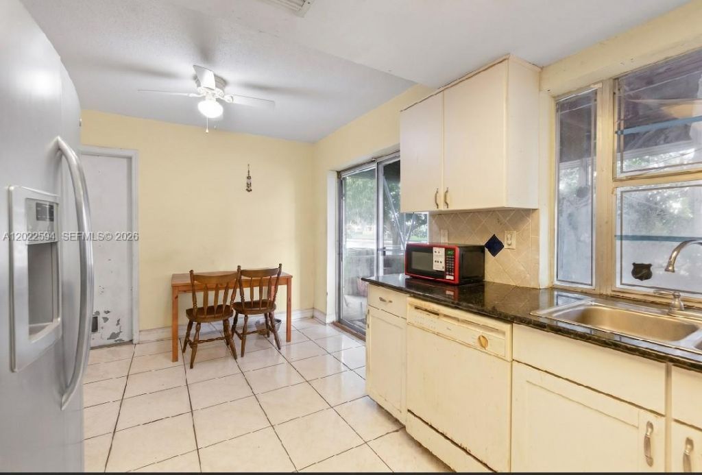 6013 NW 68th, Tamarac, FL 33321 Photo